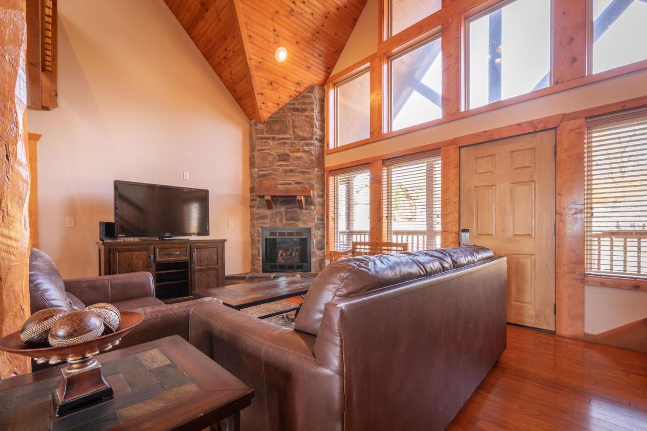 The Lodges At Table Rock Indian Point Exteriör bild